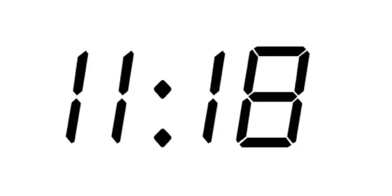 Clock showing 11:18